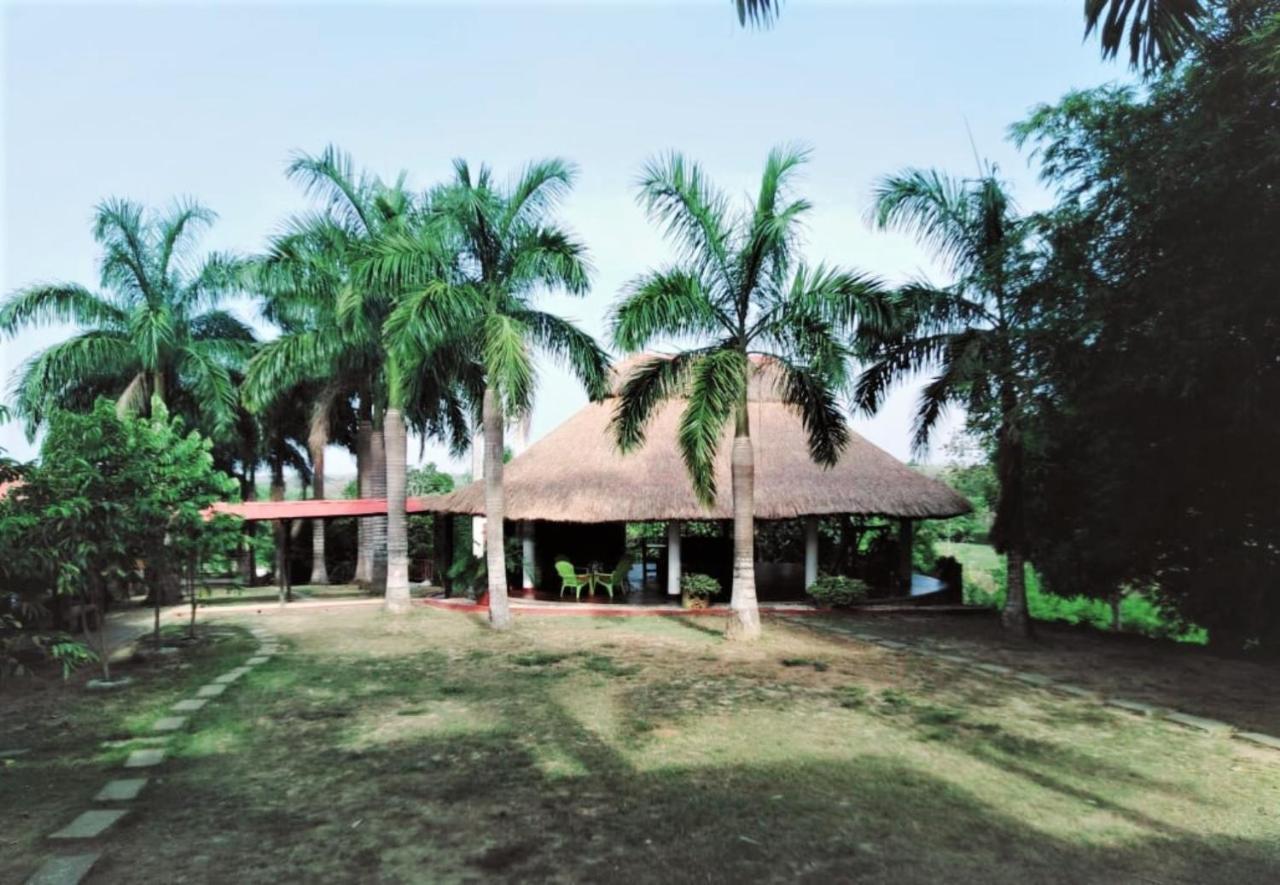 Casa Campo Emaus Caucasia 外观 照片