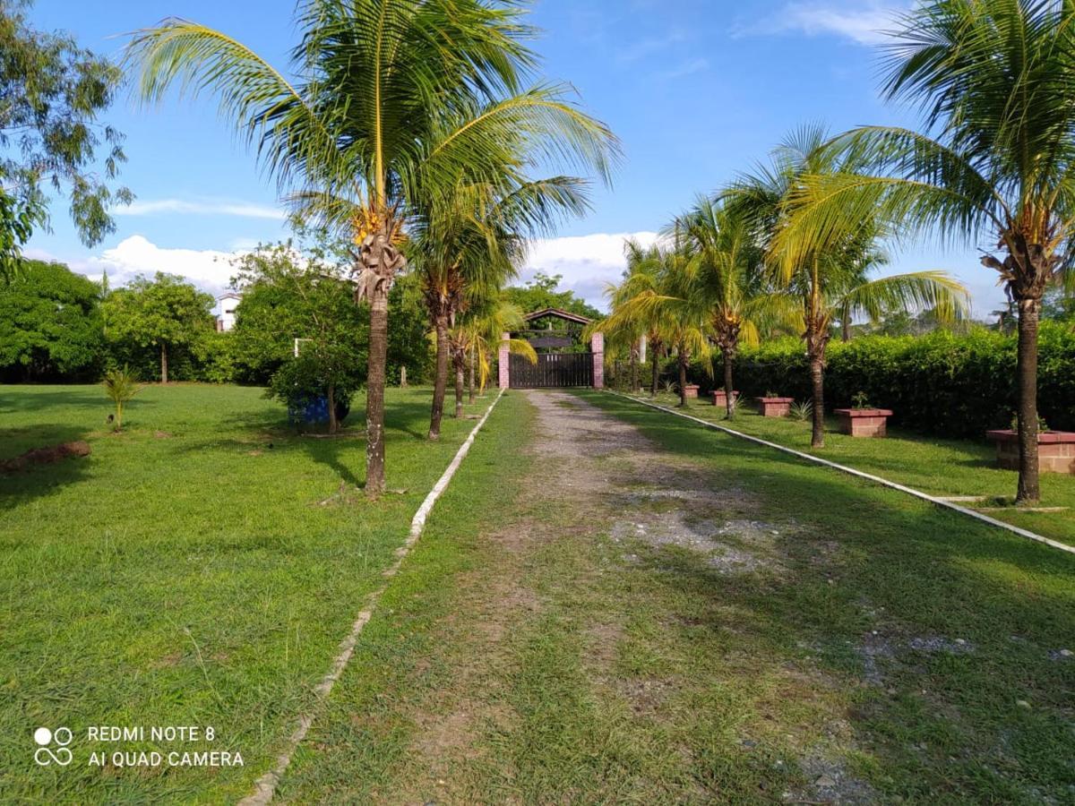 Casa Campo Emaus Caucasia 外观 照片