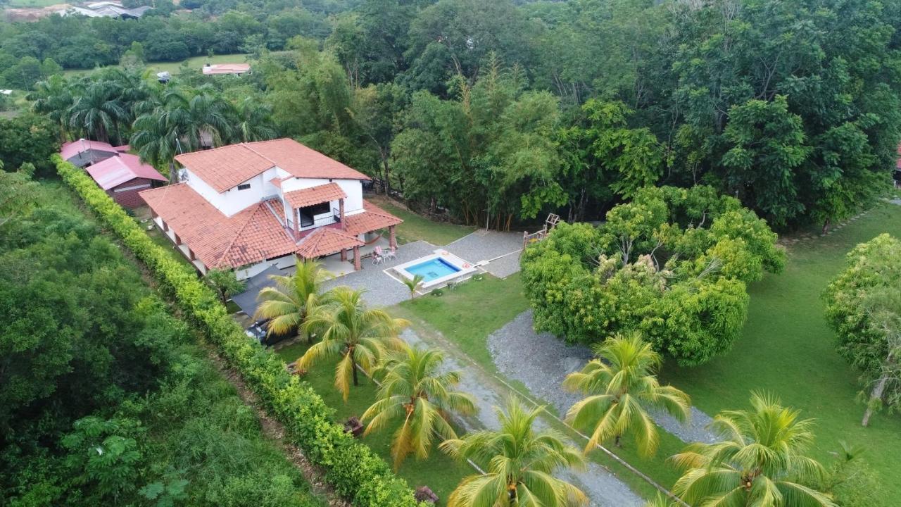 Casa Campo Emaus Caucasia 外观 照片