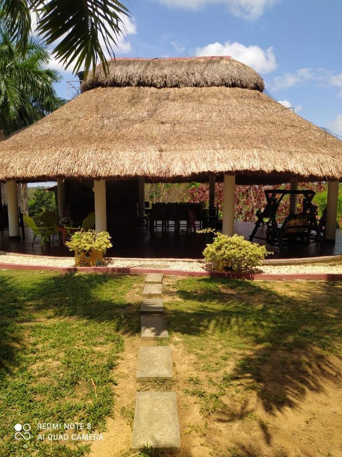 Casa Campo Emaus Caucasia 外观 照片